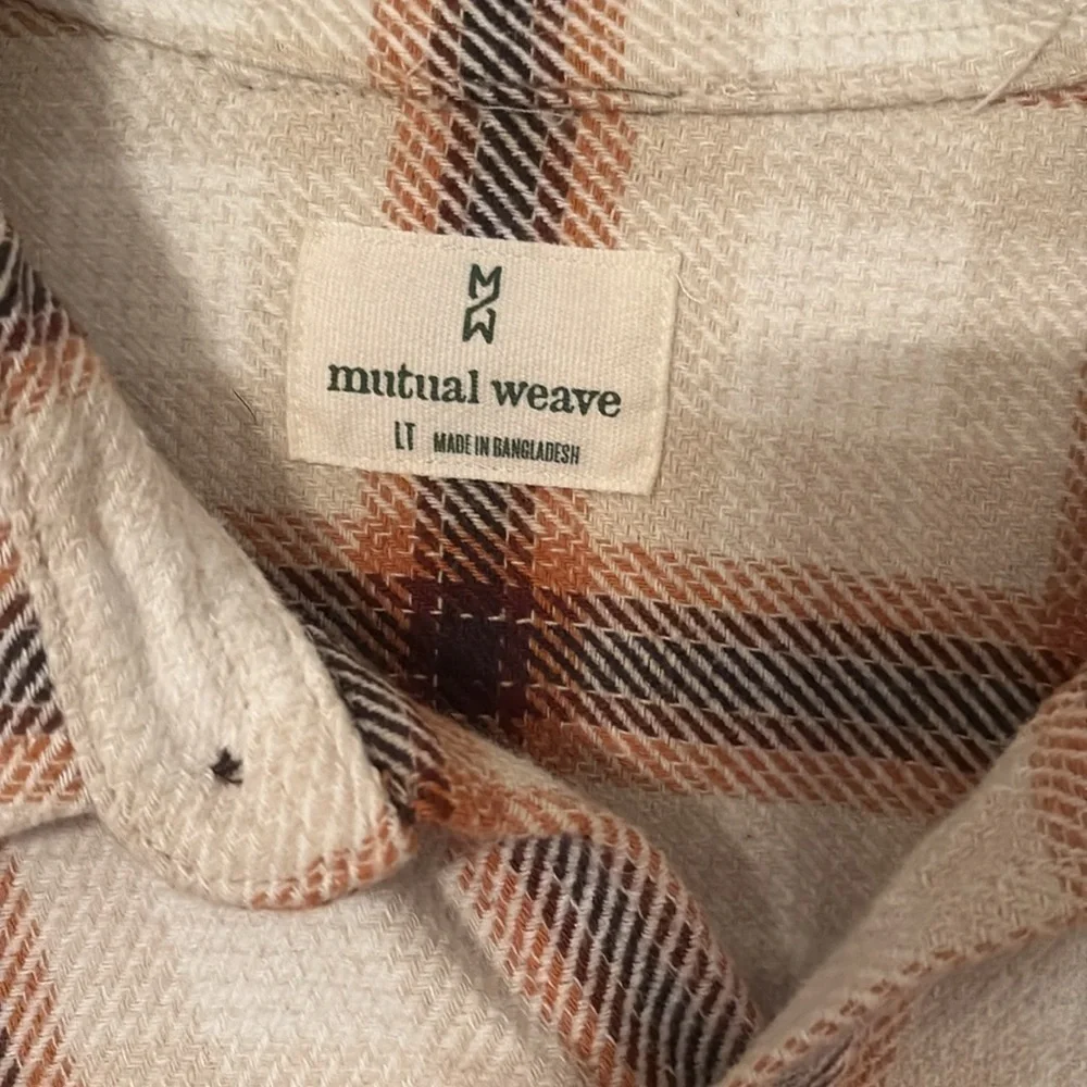 NWT Mutual Weave Unisex Size LT Beige Shadow Plaid Midweight Shirt Jacket